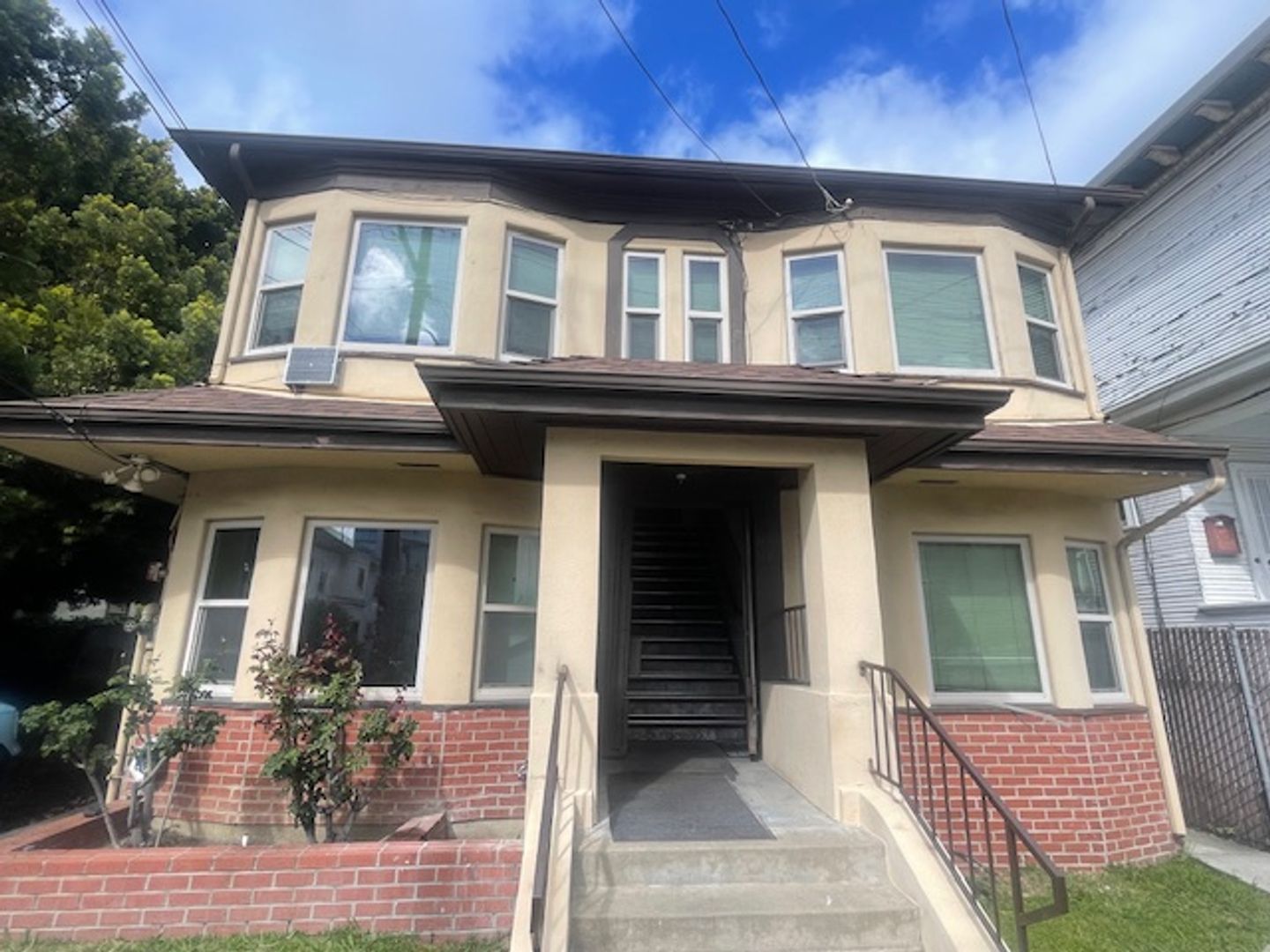 Oakland Apartment: 514-524 41st St