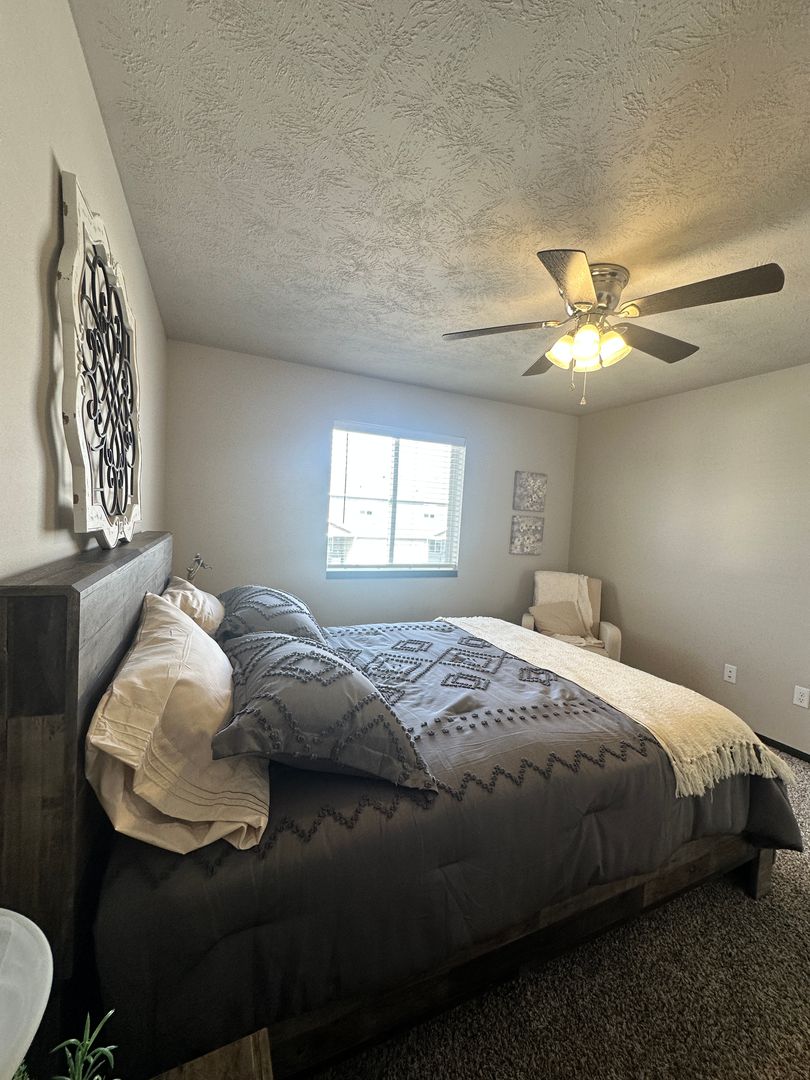 Heritage Townhomes LLC 8 of 13
