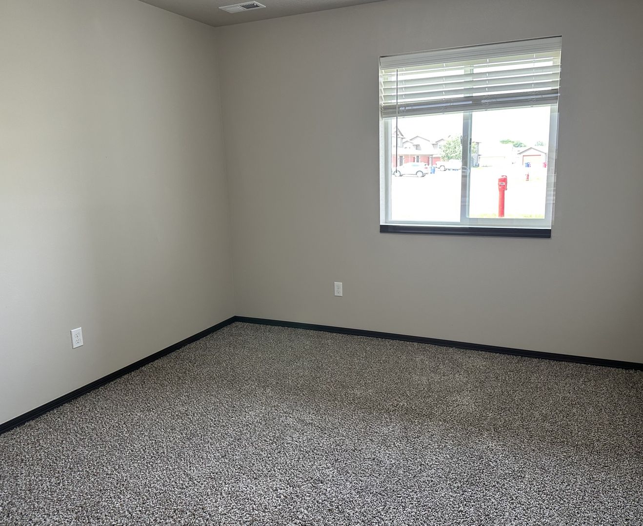 Heritage Townhomes LLC 5 of 11