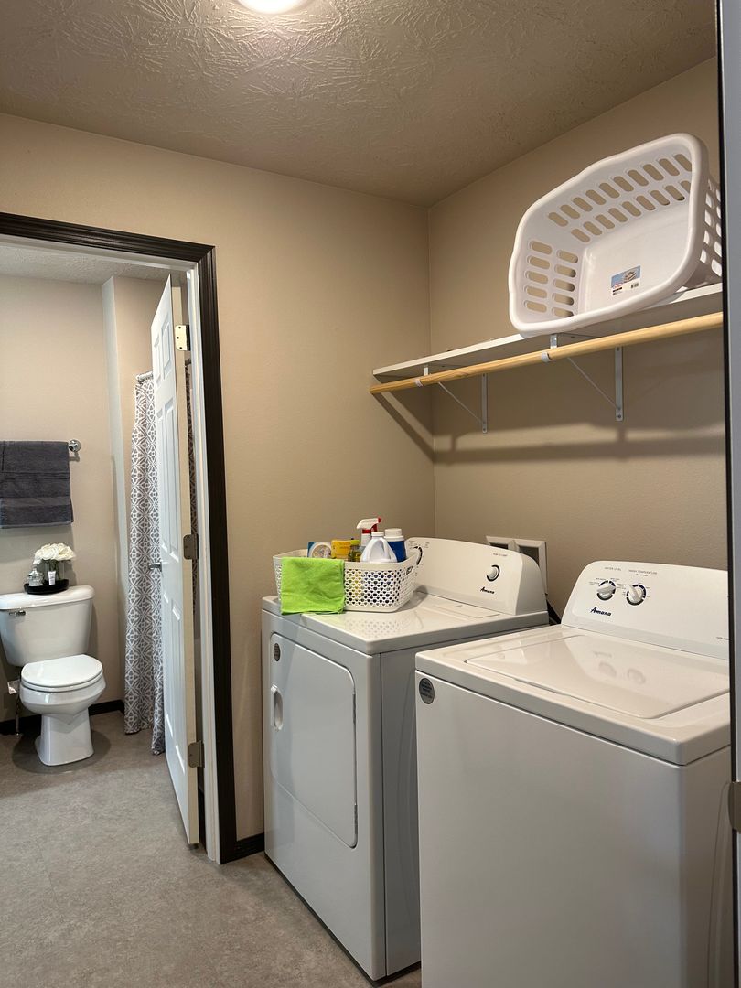 Heritage Townhomes LLC 5 of 9