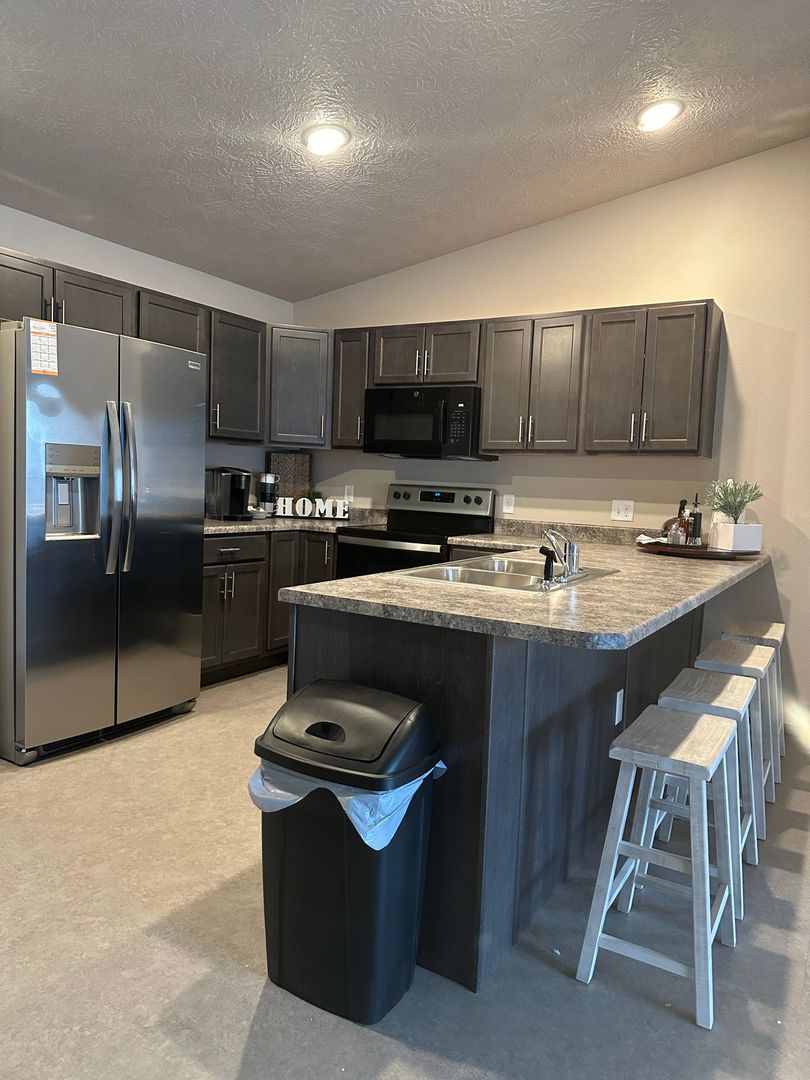 Heritage Townhomes LLC 3 of 9