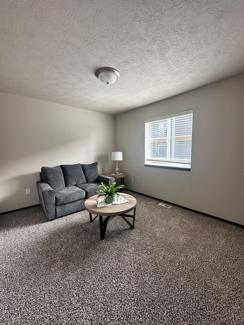 Heritage Townhomes LLC 10 of 13