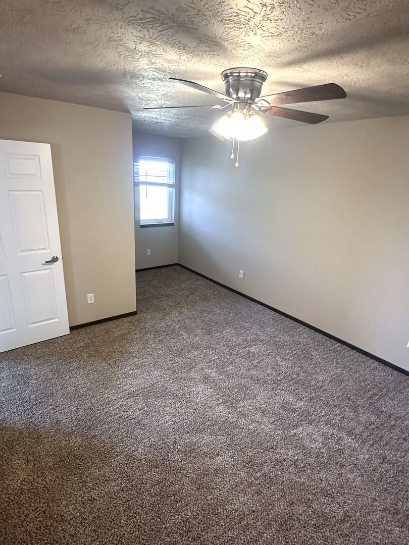 Ivy Townhomes INC 7 of 12