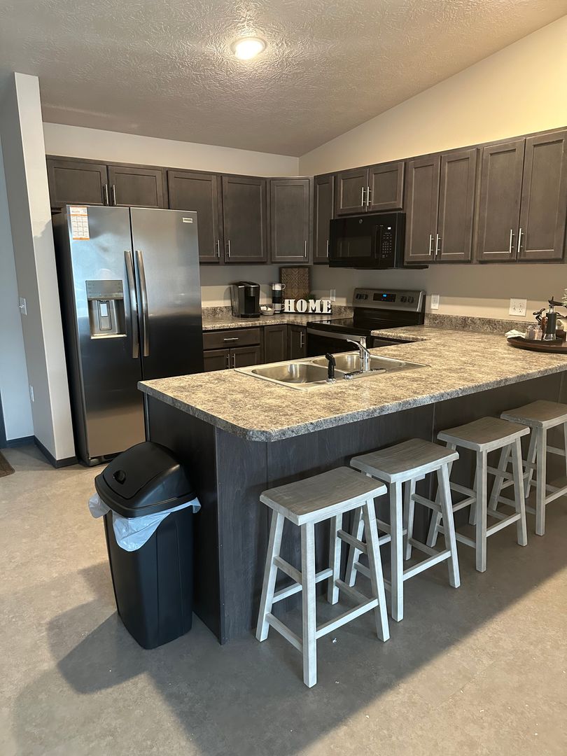 Heritage Townhomes LLC 3 of 6