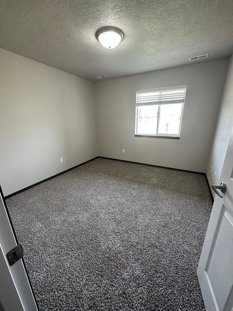 Heritage Townhomes LLC 11 of 12
