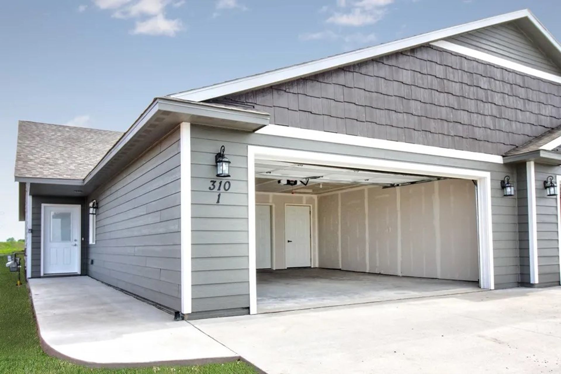 Heritage Townhomes LLC 3 of 12