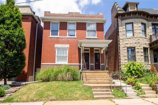 2 bed apartment 1 block from Tower Grove Park – photo 1