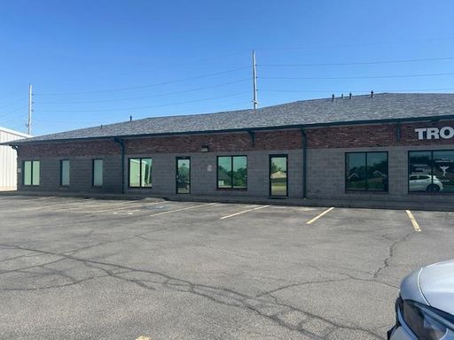 Approximate 2000 sq ft office building for lease.