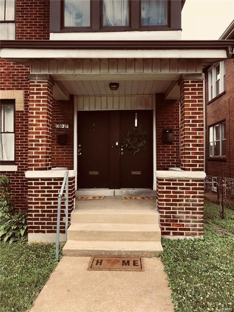 St.Louis Apartment: 6076 Arsenal Street
