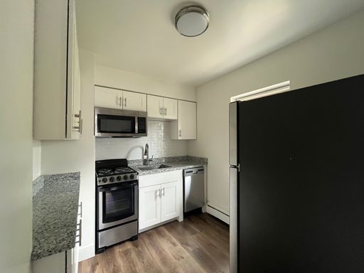 Prospect View 1 BR/1B with Heat included! – photo 1