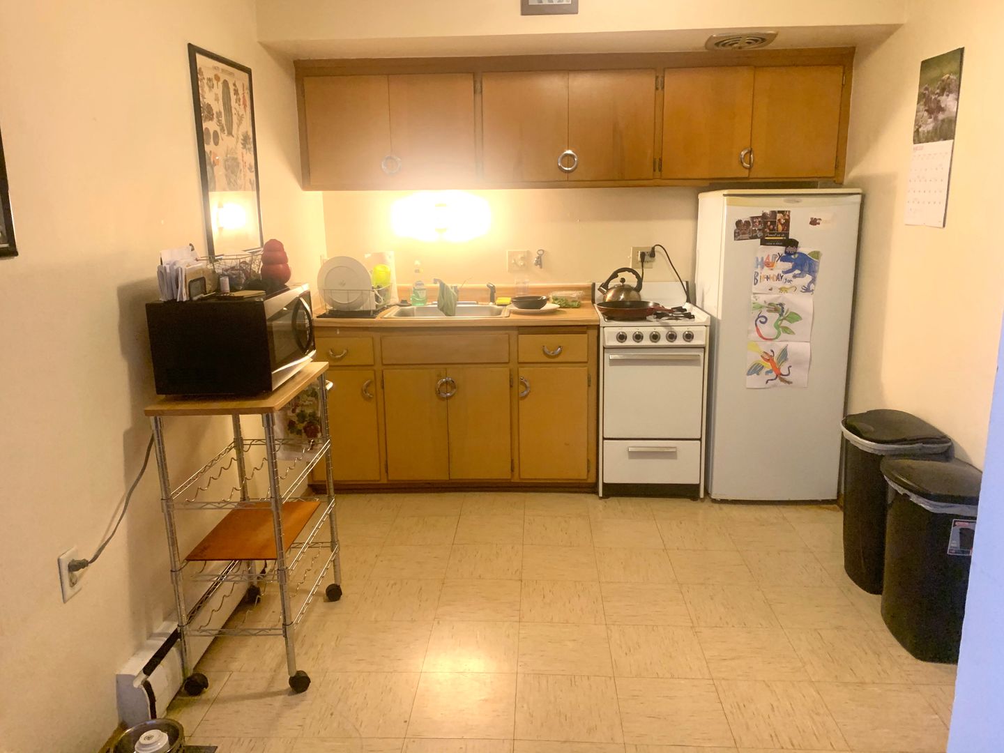 Milwaukee Apartment: 1466 N. Farwell Avenue