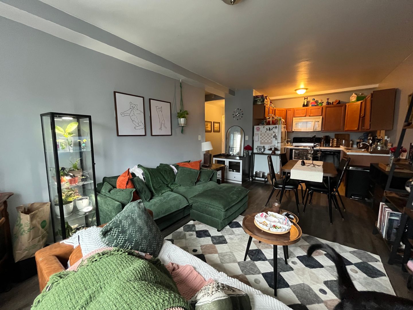 Shorewood Apartment: 3553 N. Oakland Ave