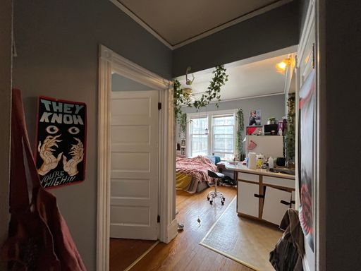 1BR/1B Heat Included – photo 1