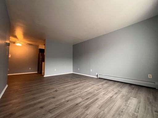 1BR in the heart of the east side! HEAT INCLUDED – photo 1