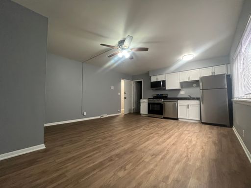 Renovated studio with Heat Included! East Side Gem – photo 1
