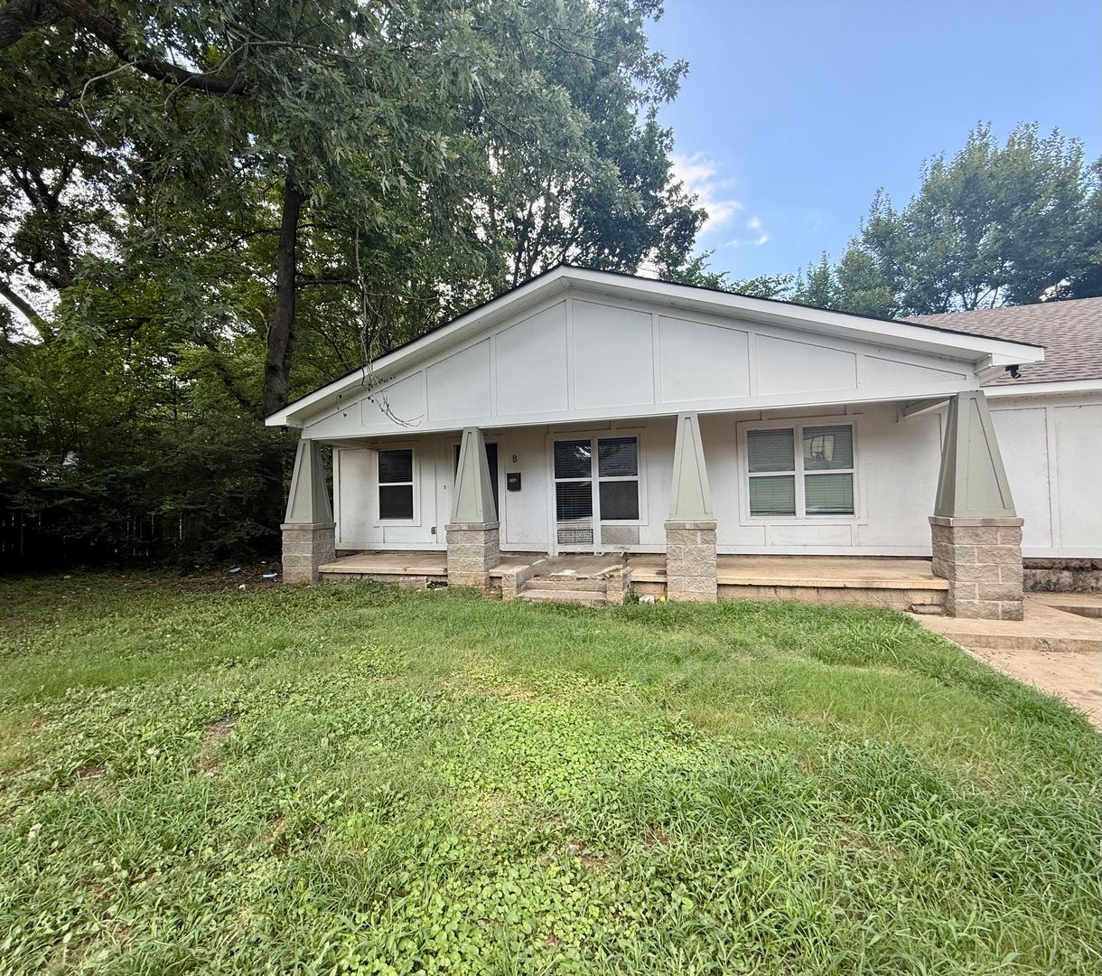 Jonesboro Apartment: 1215 Haltom