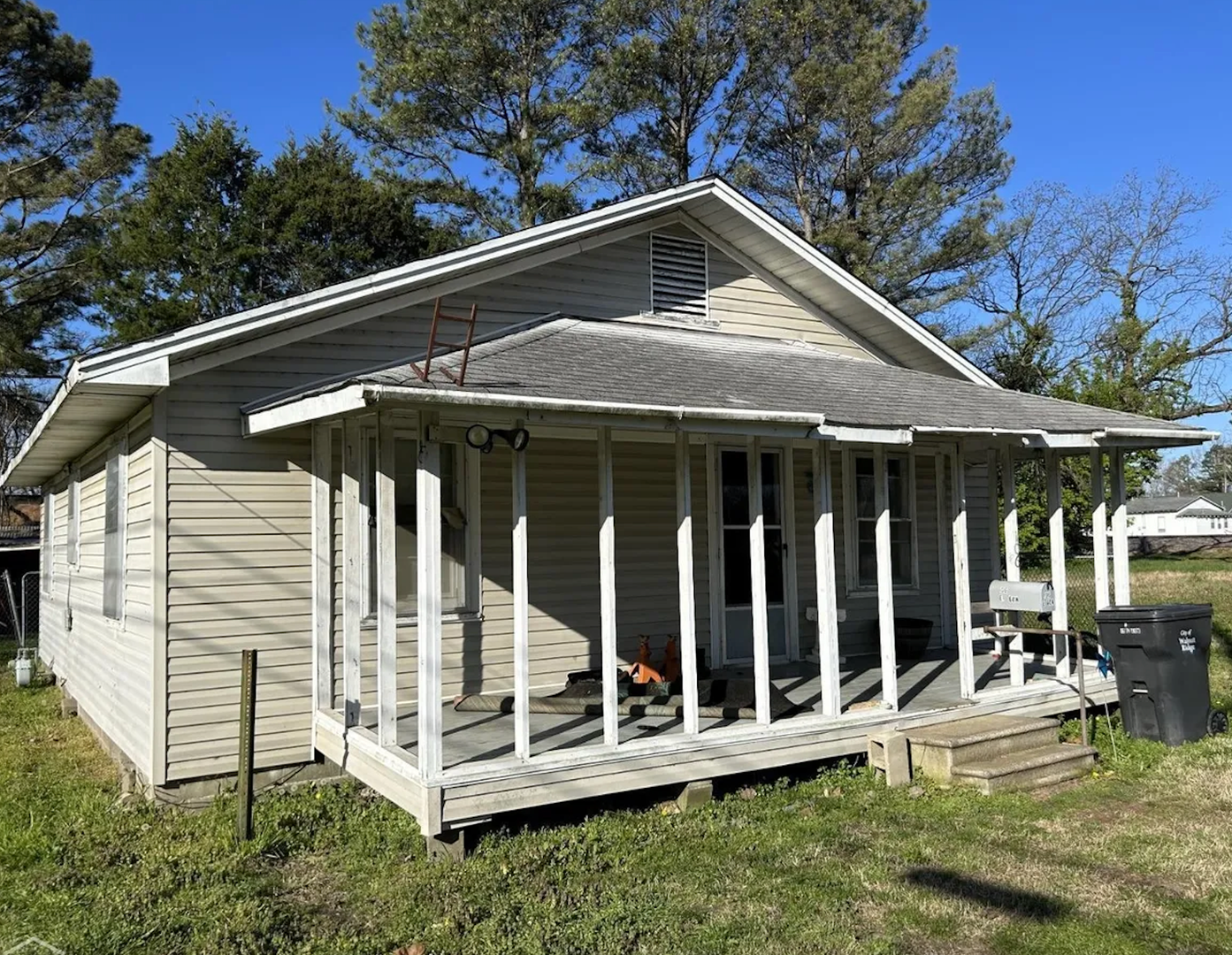 Walnut Ridge House: 106 Gum