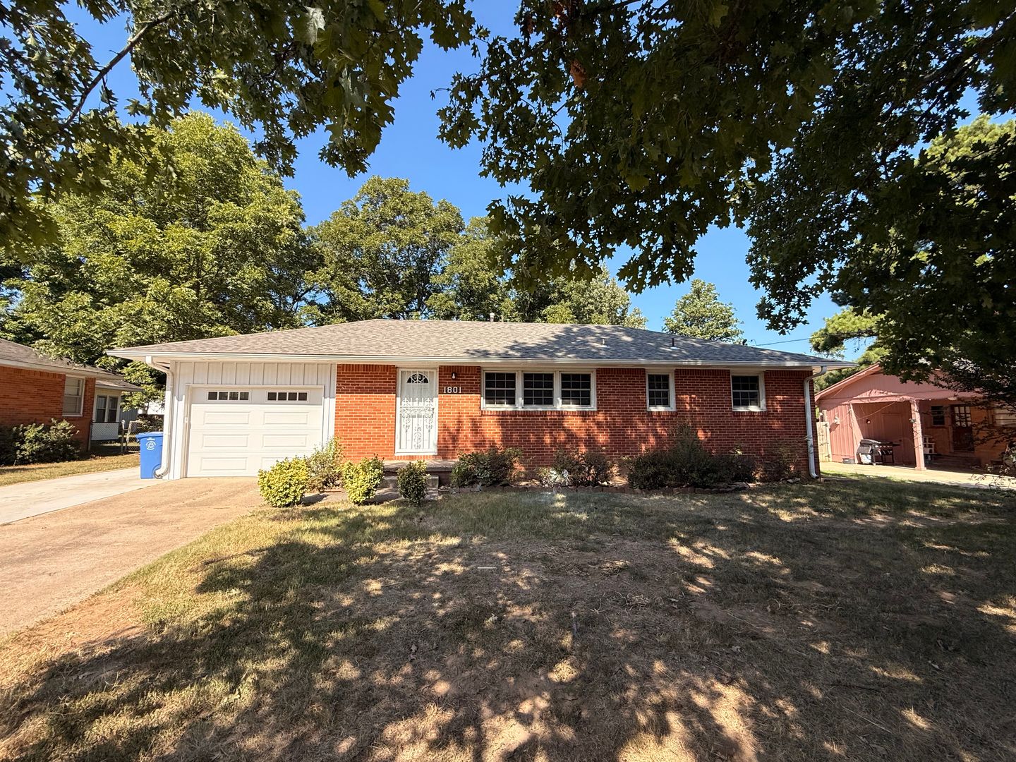 Jonesboro House: 1801 Bernard
