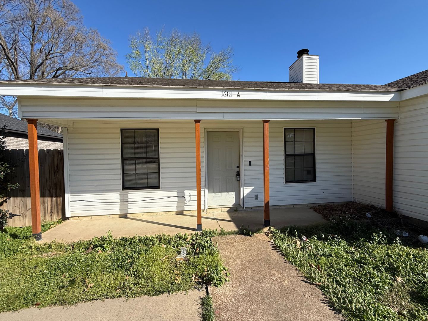 Jonesboro Apartment: 1618 W Matthews