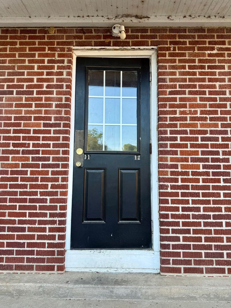 Jonesboro Apartment: 1009 Flint Street