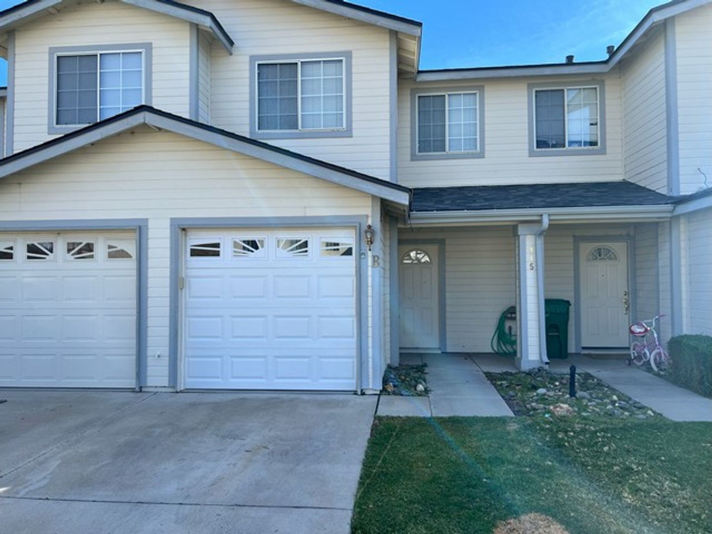 Dayton Apartment: 415 Valley Circle