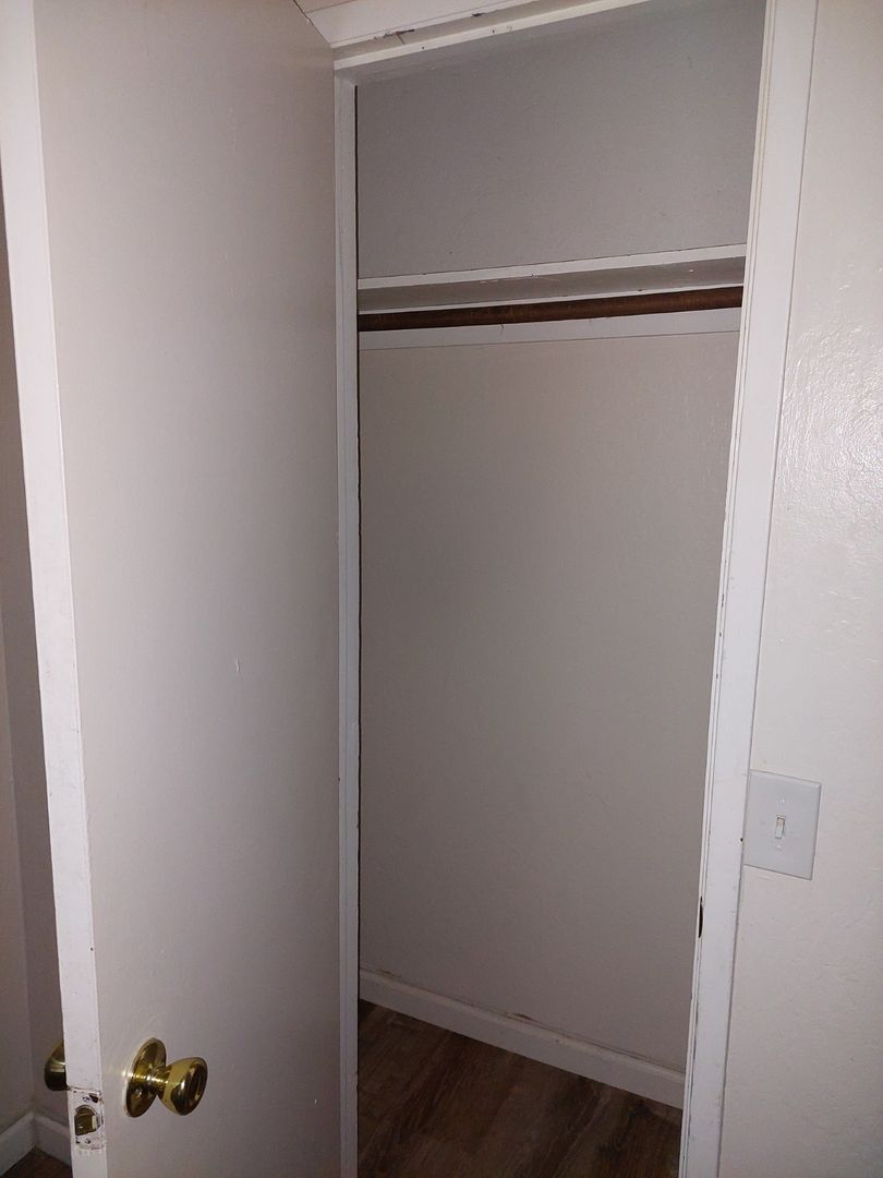 South Lake Tahoe Apartment: 1040 Martin Ave