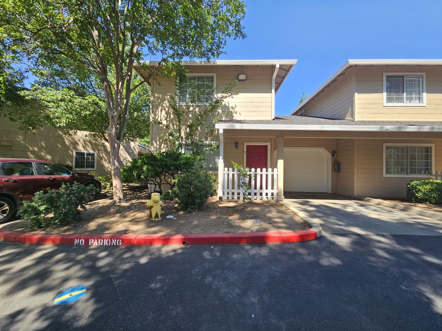Chico House: 2055 Amanda Way #7