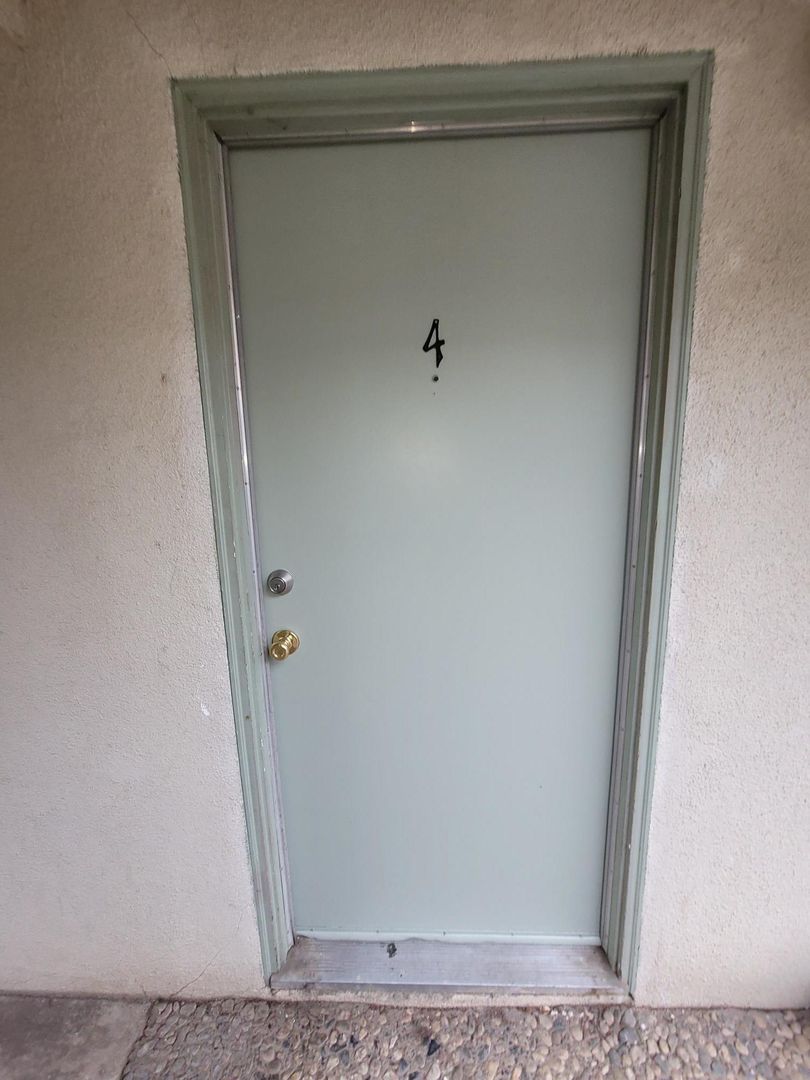 Yuba City Apartment: 1165 B Street
