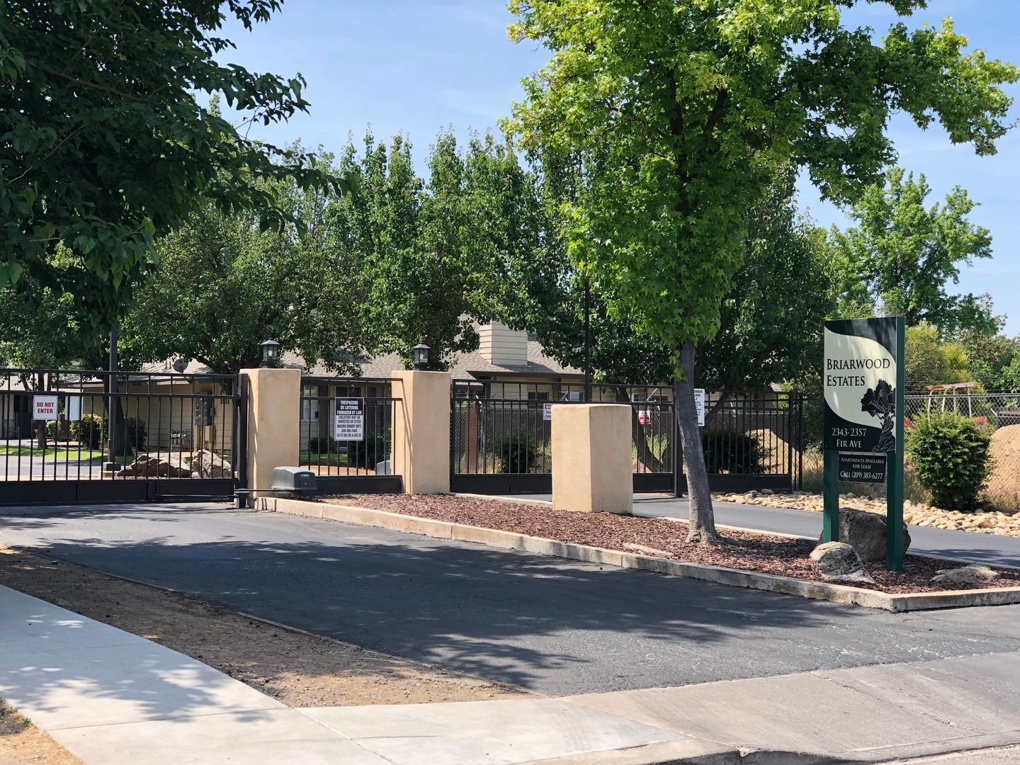 Merced Apartment: 2357 Fir Ave #2