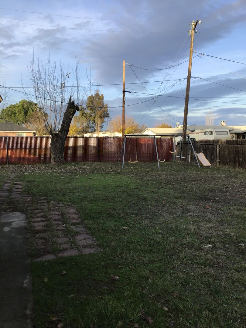 Olivehurst House: 4633 Arboga Rd.