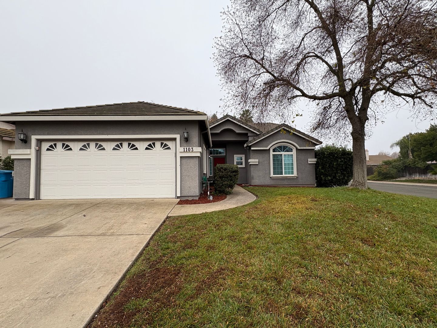 Yuba City House: 1103 Portola Valley Rd