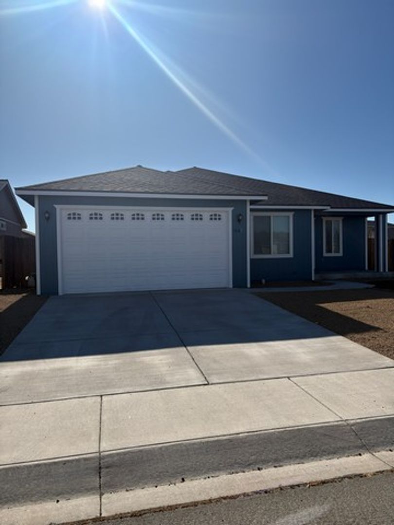 Fernley Apartment: Reno Rental Finders - 1869 Westward Ln., Fernley, NV 89408