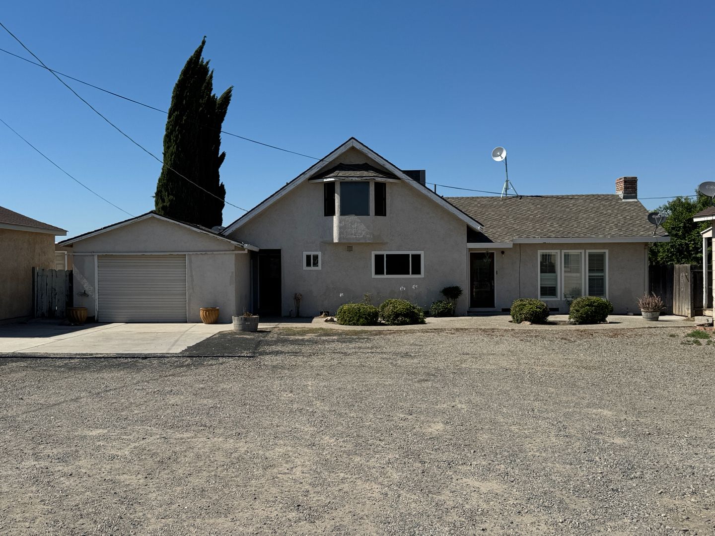 Los Banos House: 14944 Badger Flat Rd