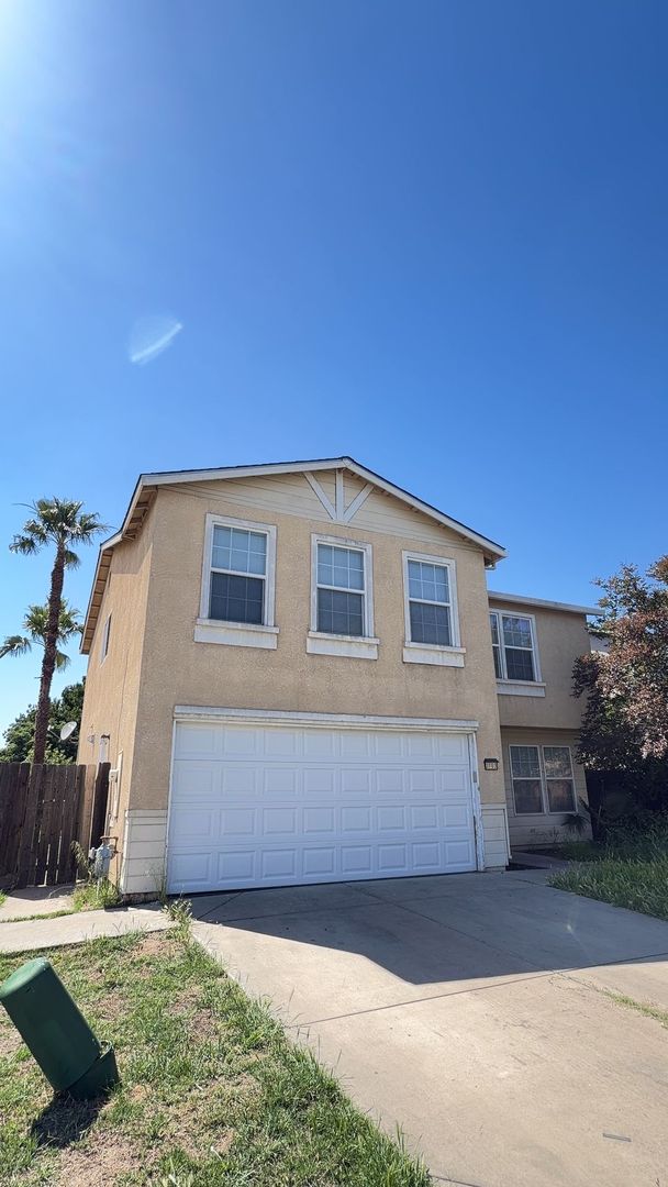 Merced House: 3703 Compass Point