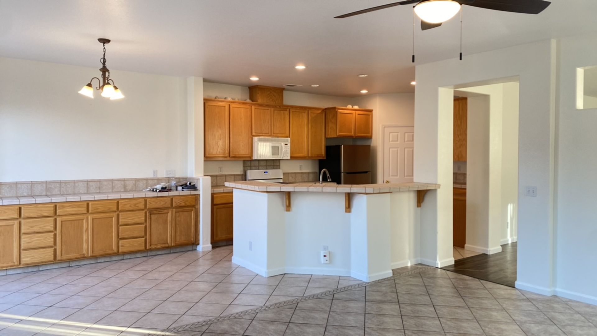 Riverbank House: 2713 Donner Trail