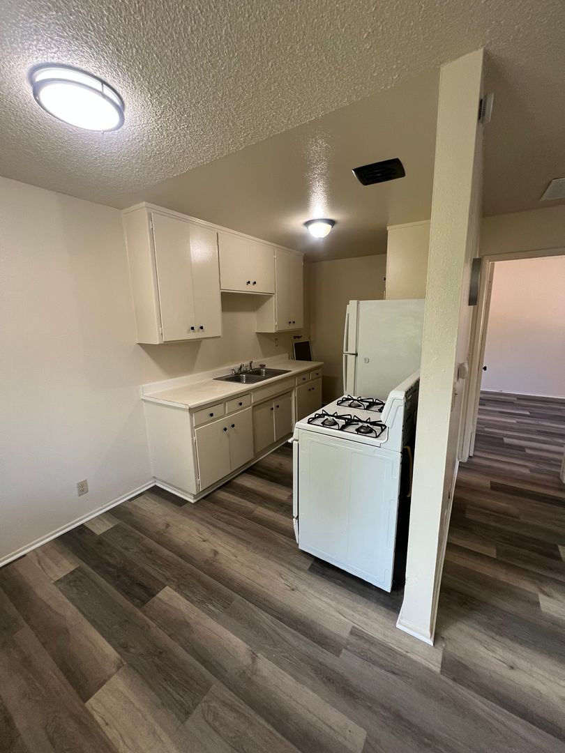 Oroville Multiplex: 1168 Nevada Ave