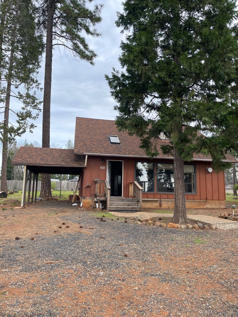 Magalia House: 6311 Janine Court