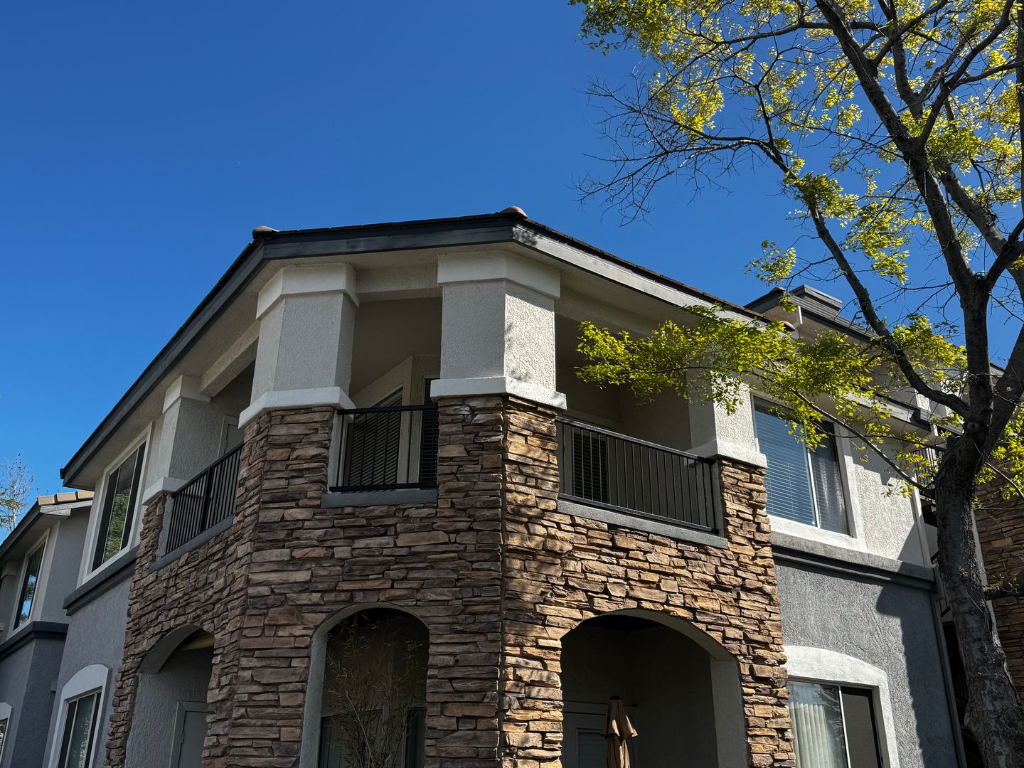 Roseville House: 701 Gibson Drive #2021