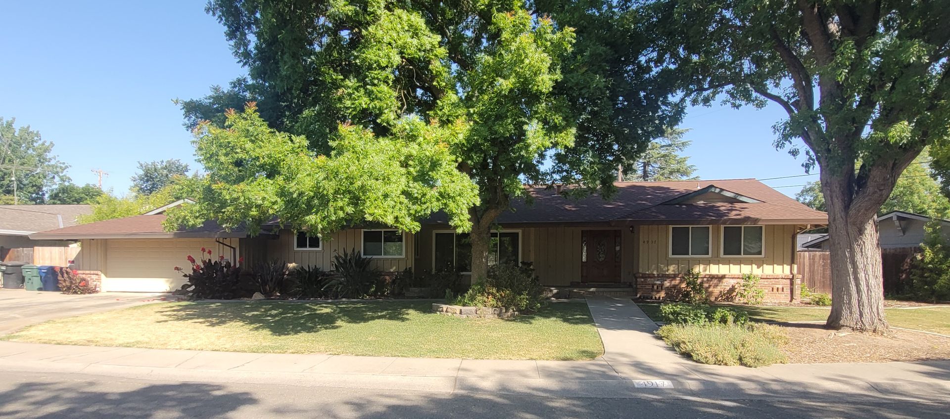Carmichael House: 4917 Andrew Circle