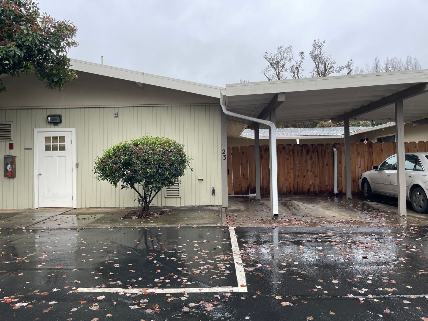 Chico House: 139 W. Lassen Ave.