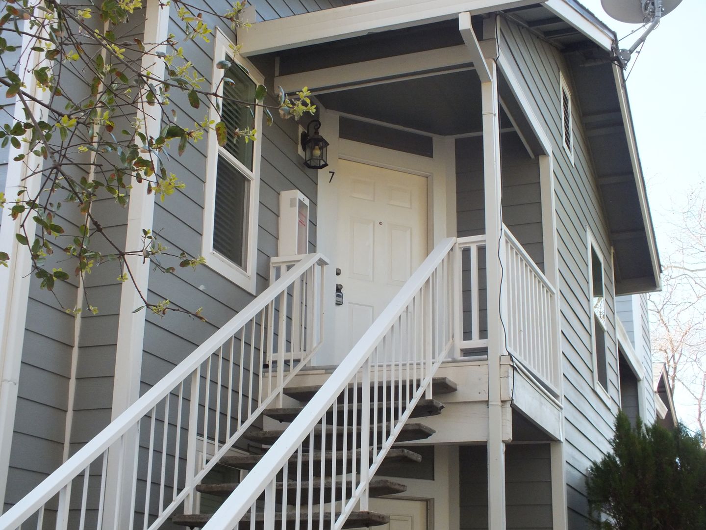 Cameron Park Apartment: 2641 La Crescenta Dr.