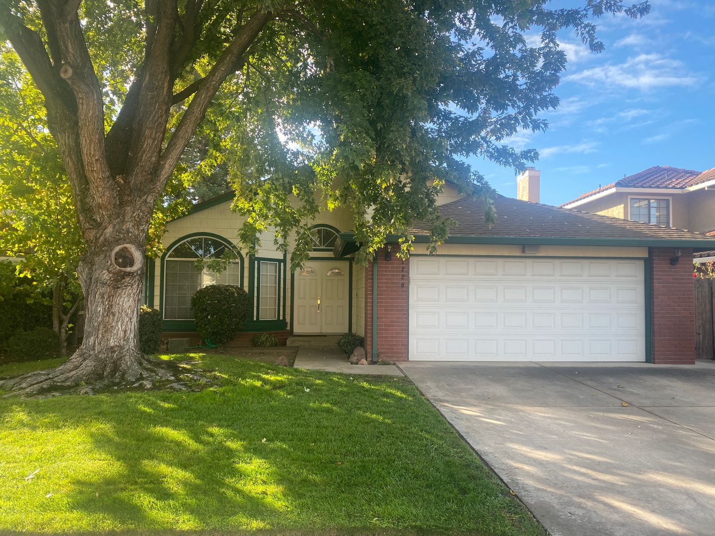 Modesto House: 2220 London Cir