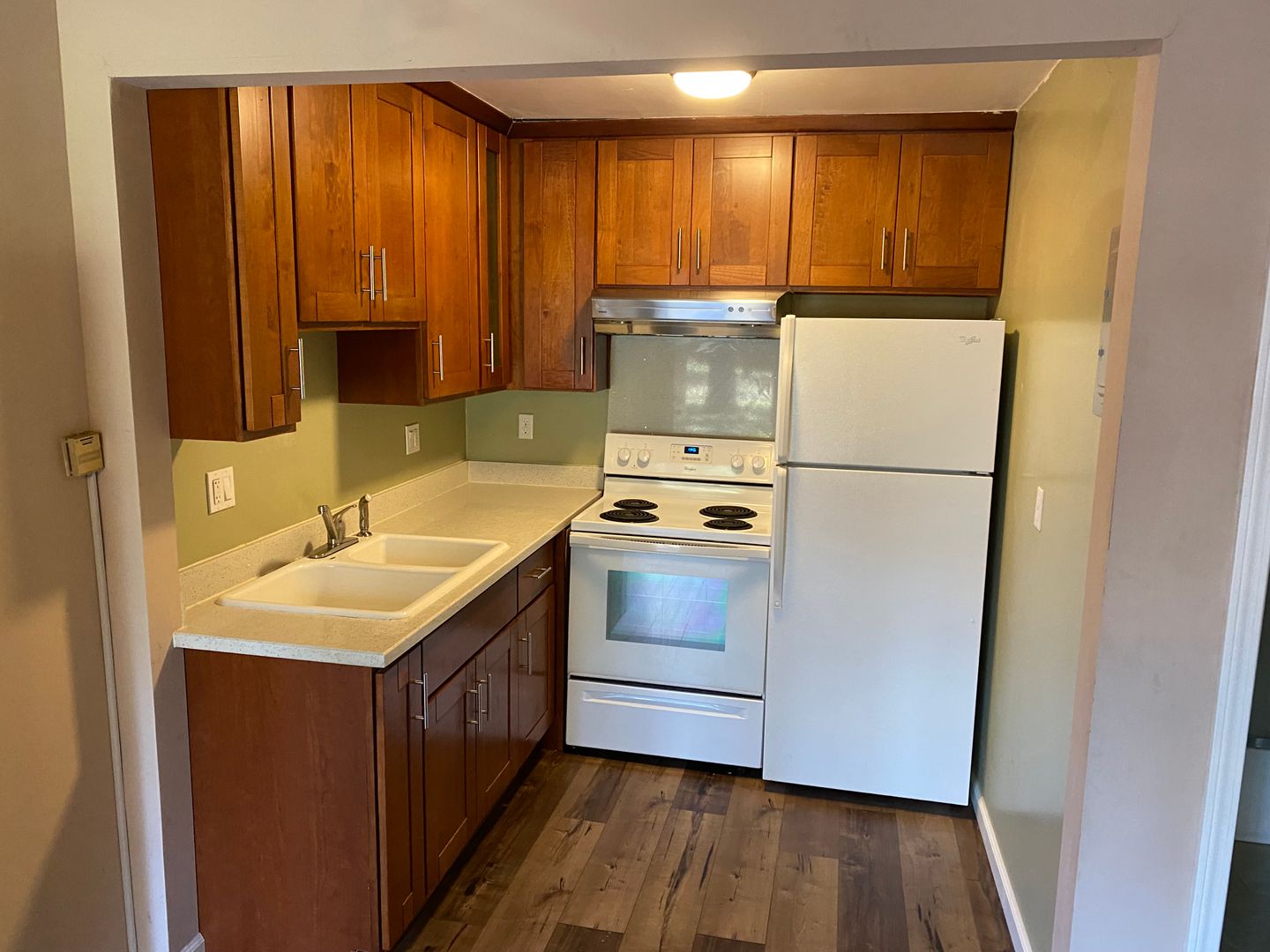 South Lake Tahoe Apartment: 1133 Bonanza Ave