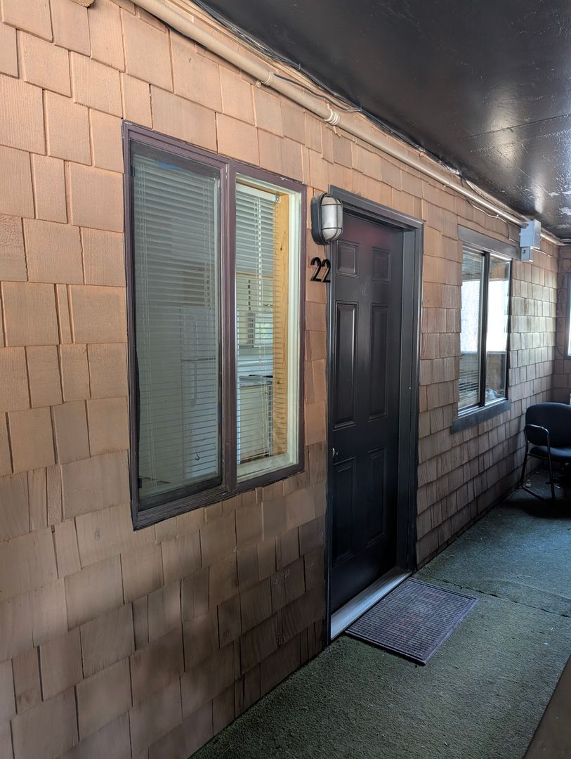 South Lake Tahoe Apartment: 966 Modesto Ave