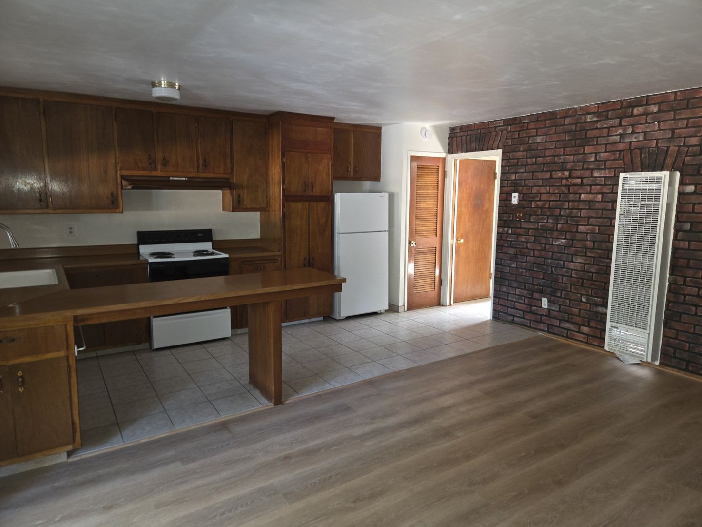 South Lake Tahoe Apartment: 769 Modesto Ave #3 & #4