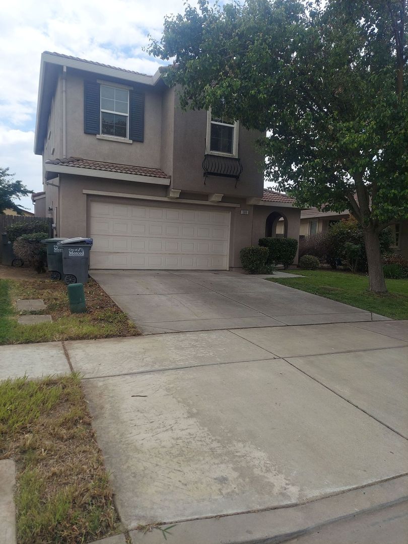 Merced House: 580 Beckman Way