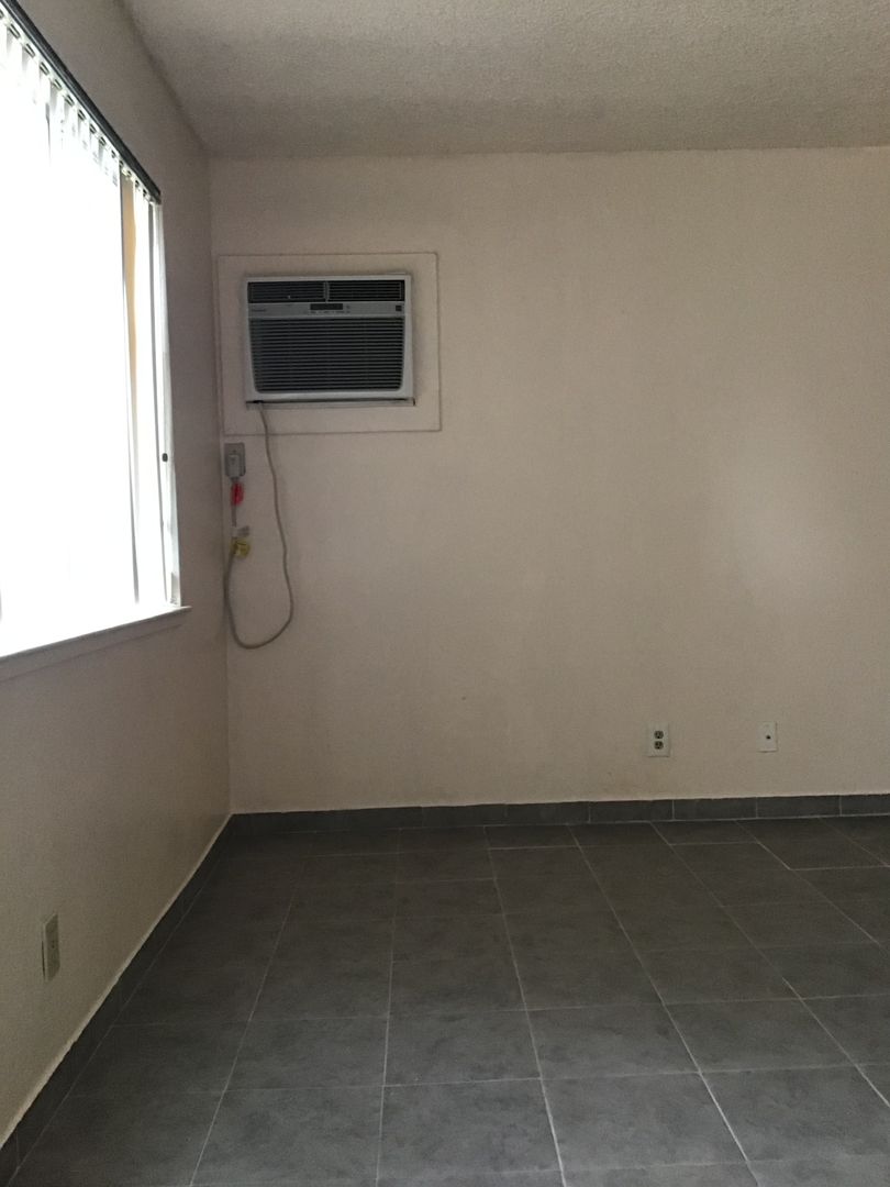 Marysville Apartment: 1229 Covillaud Street
