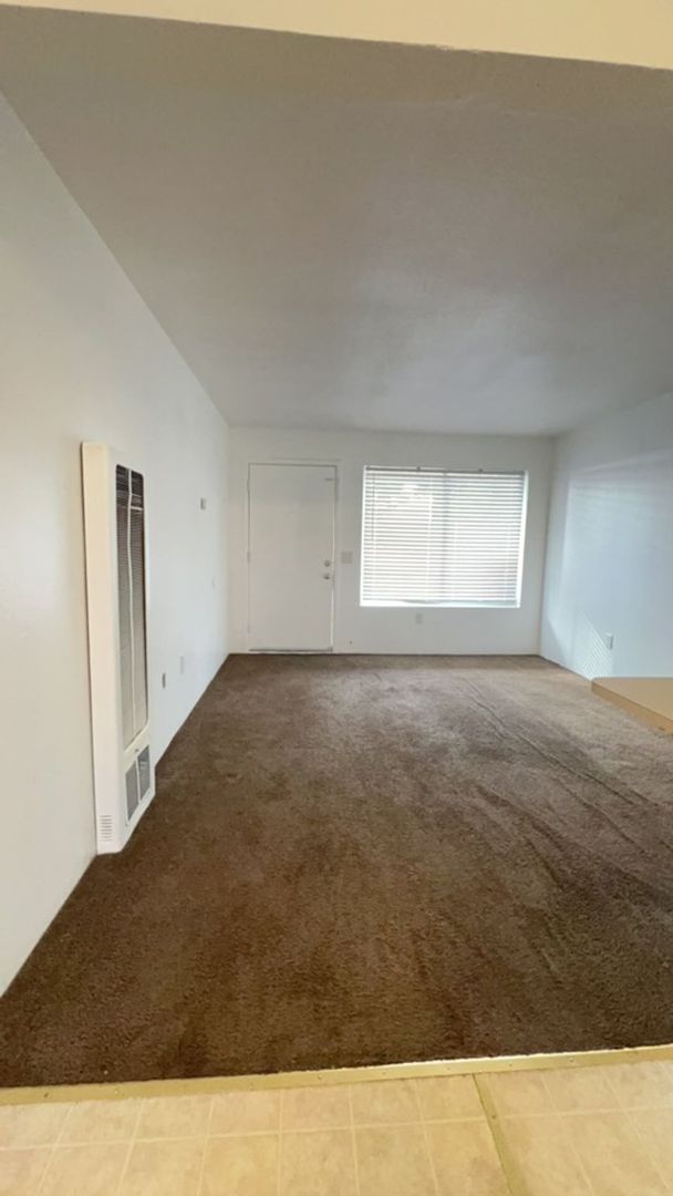 Winton Apartment: 6910 N Santa Fe #2