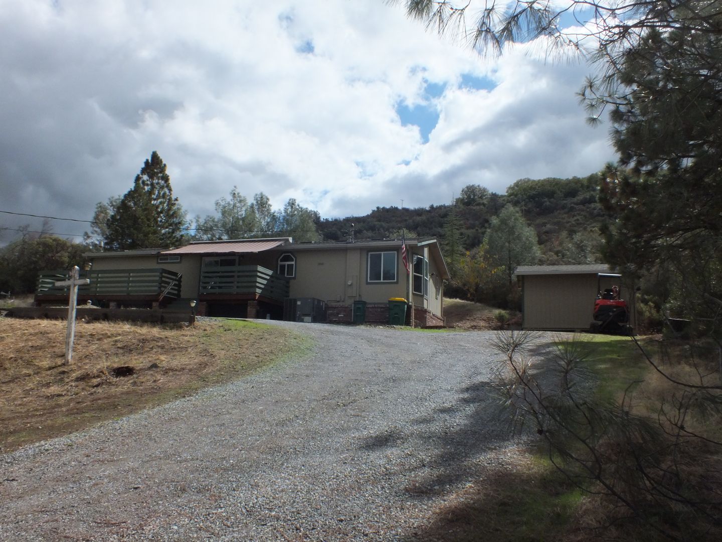 Rescue House: 1050 Donkey Lane