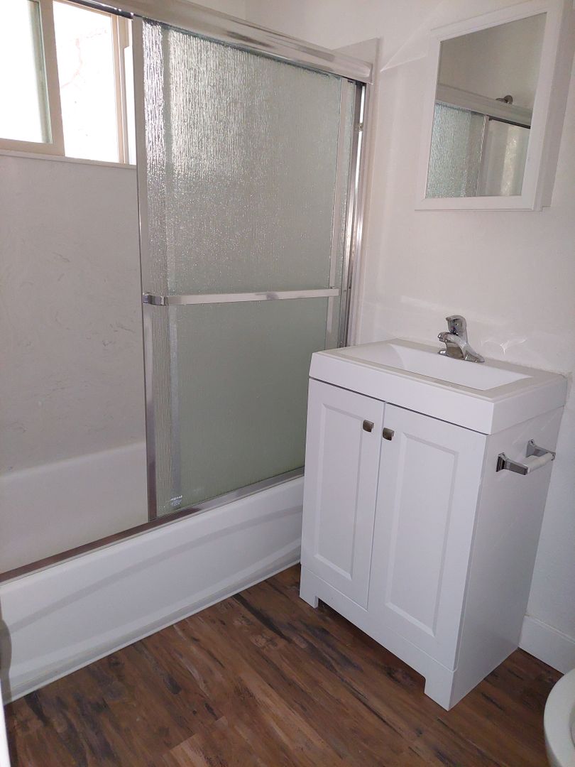 South Lake Tahoe Apartment: 969 Brockway Ave